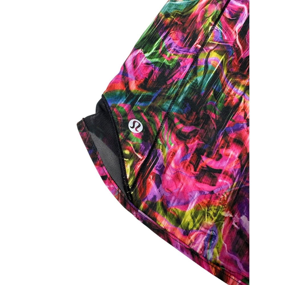 Lululemon Hotty Hot Low-Rise 4" Shorts Pink Multicolor Abstract Print Size‎ 8 - Picture 7 of 12